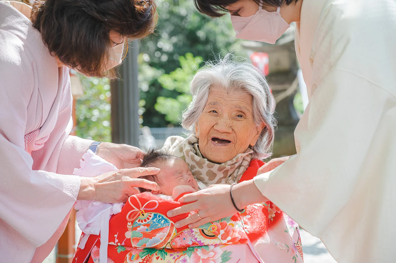 お婆さんとも撮影が可能な屋外撮影