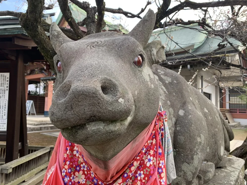 北野天満宮にある神牛・狛牛
